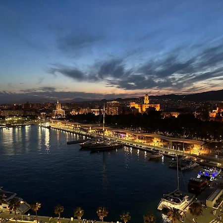 Luxury Beach/Port Apartment Malaga Exterior photo
